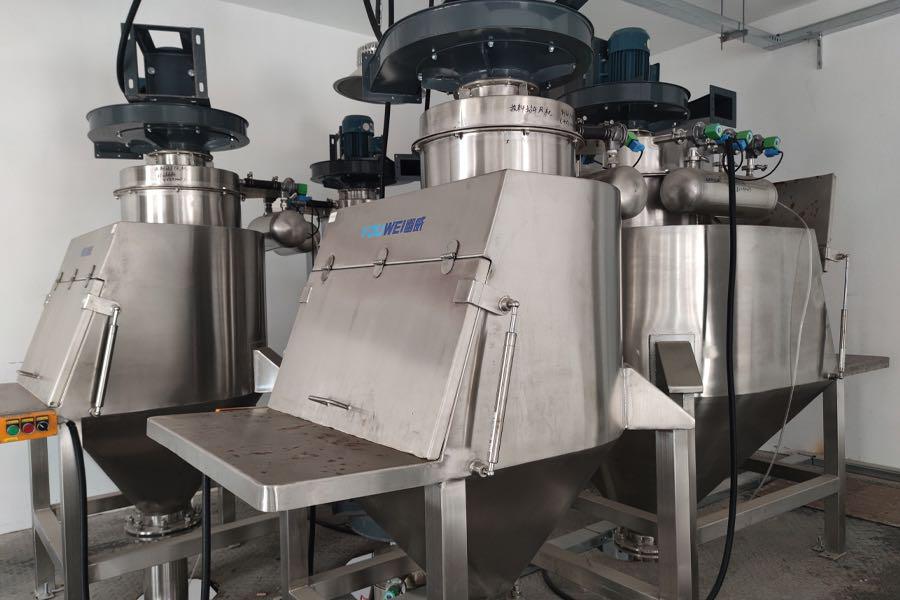 Nutrient and feed mixing system